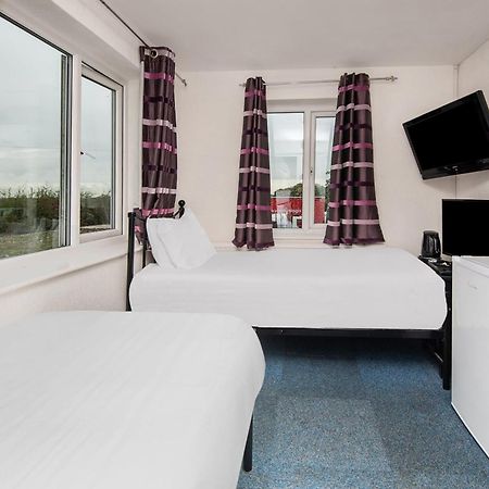 Chris'S Motel Стокенчерч Екстер'єр фото